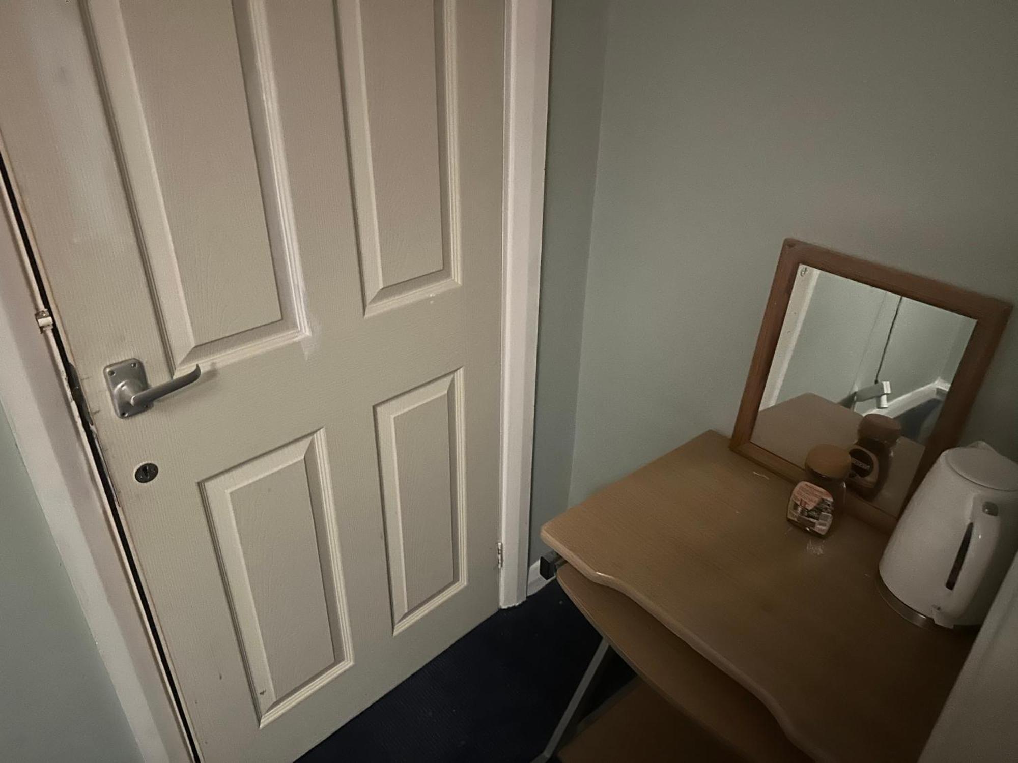 1 Bedroom In 3Bed House Bristol Extérieur photo